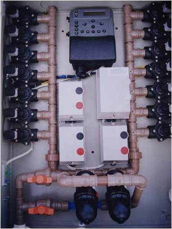 Painel composto para sistema de irrigação em jardim